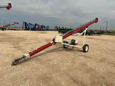 Farm King 831