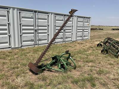John Deere 350
