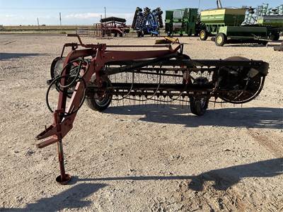 Case IH 86 Hay Rake