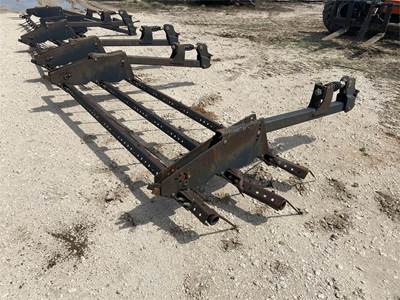 John Deere 2410 Ripper