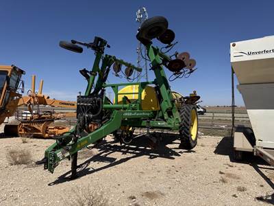 Farm King 1460 Liquid Fertilizer Applicator