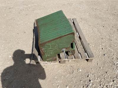 John Deere SUITCASE WEIGHT