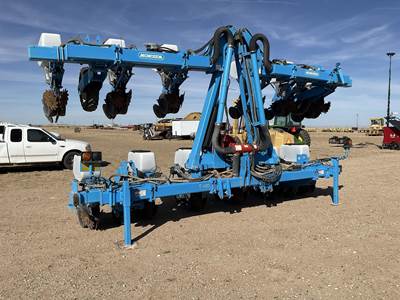 Monosem NG PLUS 4 Planter / Row Unit