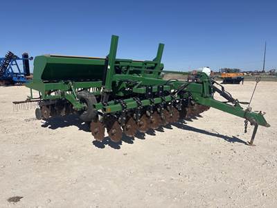 Great Plains SOLID STAND 1500 Drill