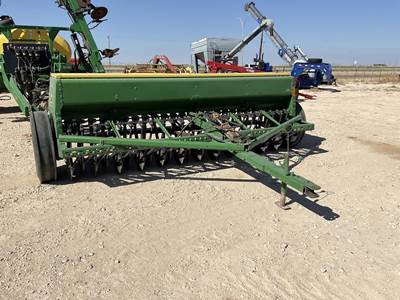 John Deere 8300 Drill