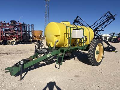 SPRAYER SPECIALTIES XLM-V1010 Pull-Type Sprayer