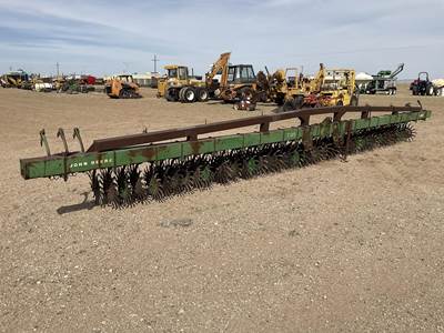 John Deere 400 Rotary Tiller