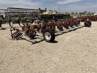 Lilliston RC8 Row Cultivator
