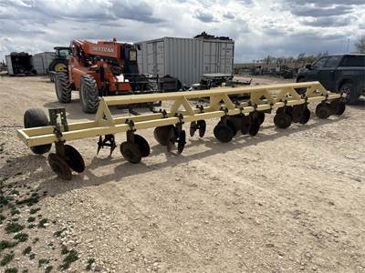 Roll-a-cone DB28 Row Cultivator
