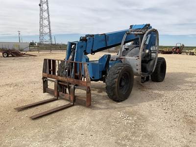 Genie GTH-842 Telehandler