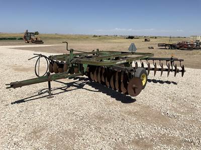 John Deere 215 Disk