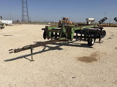 John Deere 355 Disk