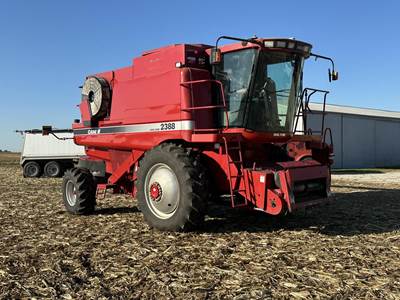 Case IH 2388 Combine