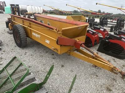 Knight Trailers 140 Dry Manure Spreader