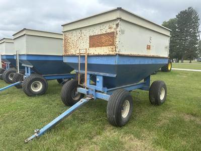 Dmi D312A Gravity Wagon