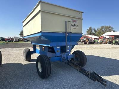 Dmi D470 Gravity Wagon