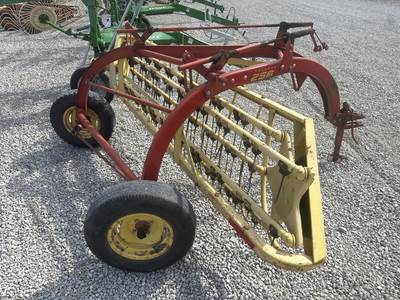 New Holland ROLABAR 256 Hay Rake