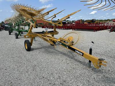 Vermeer VR820 Hay Rake