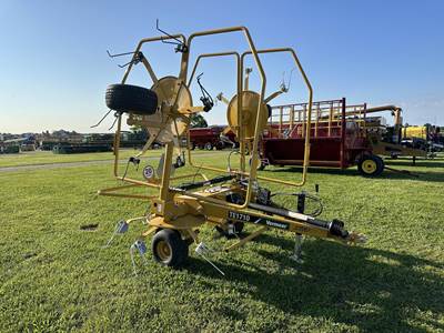 Vermeer TE1710 Hay Tedder