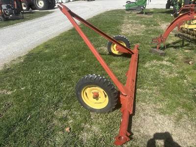New Holland TANDEM RAKE HITCH Hitch