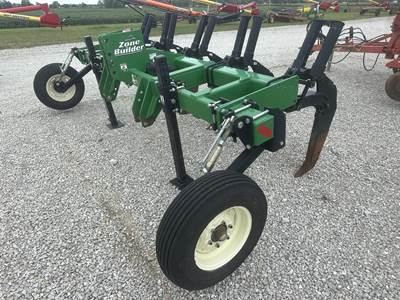 Unverferth ZONEBUILDER 132 Ripper