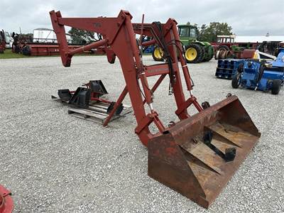 Case IH 96L Loader