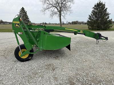 John Deere 635 Mower Conditioner