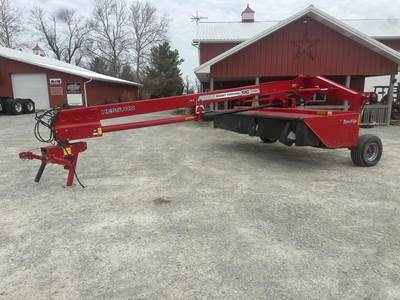 Massey Ferguson 1393 Pull-Type Mower Conditioner/Windrower