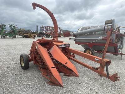 Massey Ferguson 200 Pull-Type Forage Harvester