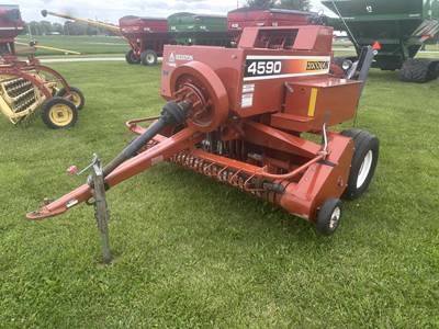 Hesston 4590 Small Square Baler