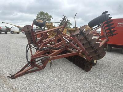 International 490 Disk