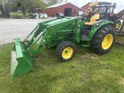 John Deere 4066R Tractor