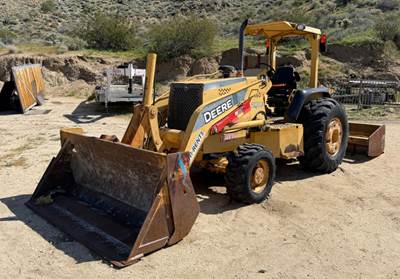 2006 John Deere 210LE Wheel Tractor w/ Bucket