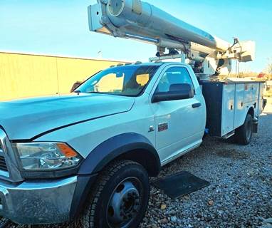 2011 Dodge Ram 5500HD 4x4 Service Bucket Truck