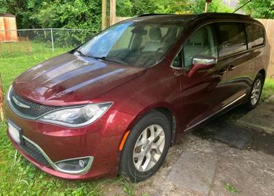 2020 Chrysler Pacifica Limited Minivan