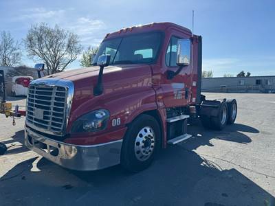 2019 Freightliner Cascadia Day Cab (Non-Run)