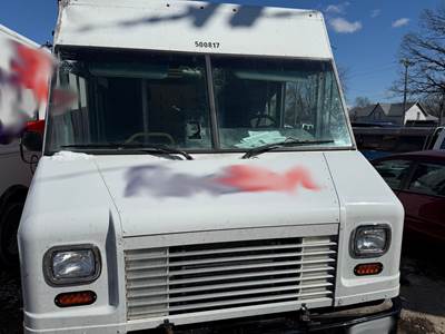2021 Ford F59 18' Step Van