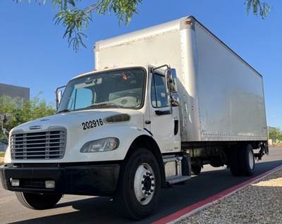 2012 Freightliner M2 106 26' Box Truck