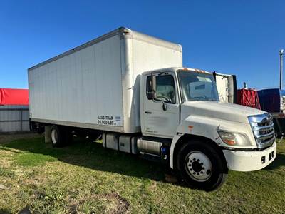 2013 Hino 268 26' Box Truck (Non-Run)