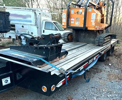 05' Bandit 3200 Stump Grinder (non-op) w/ Trlr