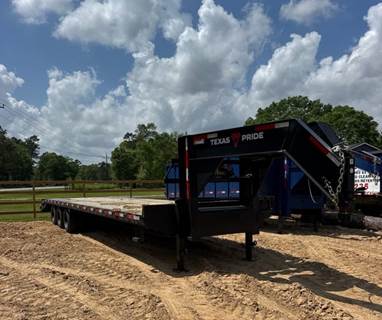 2025 Texas Pride 35' Tri/A GN Flatbed Trailer
