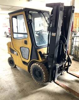 2010 Caterpillar P5000 Forklift (Non-Op)