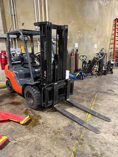 2012 Toyota 8FGU25 Forklift