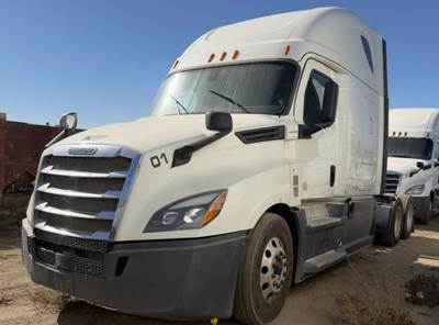 2020 Freightliner Cascadia T/A Sleeper Non-Run