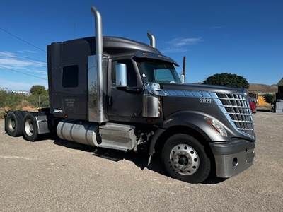 2021 International LoneStar T/A Sleeper