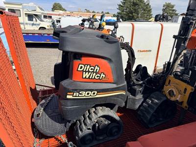 2016 Ditch Witch R300 Zahn Track Mini Trencher