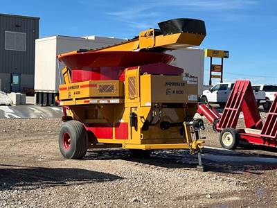 Haybuster H1030 Bale Processor