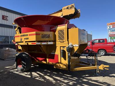 Haybuster H1030 Bale Processor
