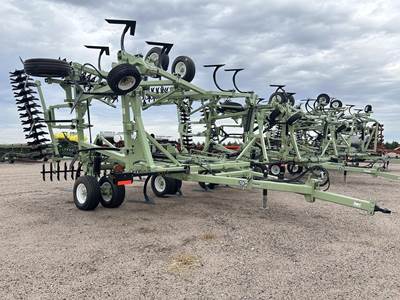 Orthman FM6-42 Chisel Plow