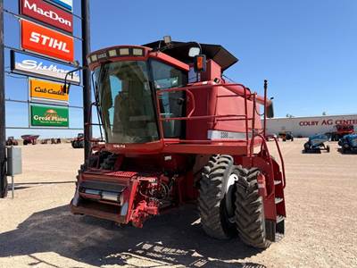 Case IH 2388 Combine